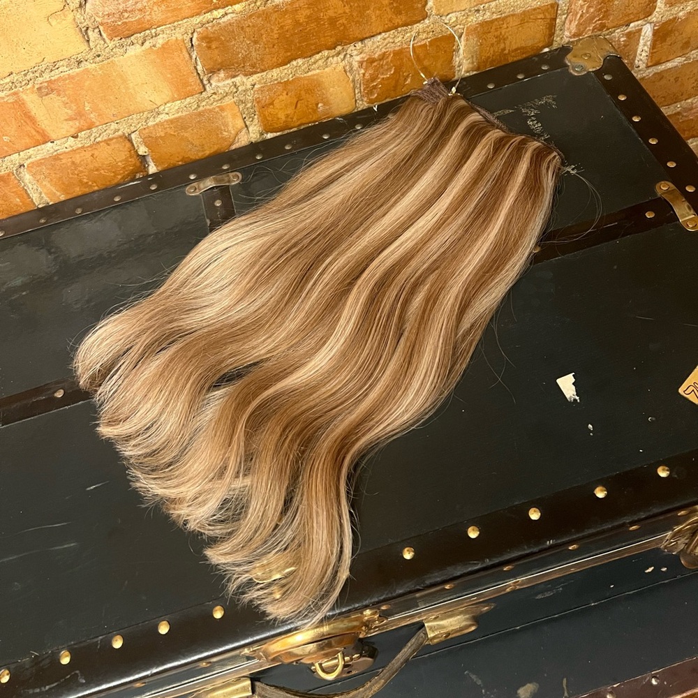 16” Long Zala Halo Hair Extensions in Sun-kissed Highlights Lightweight